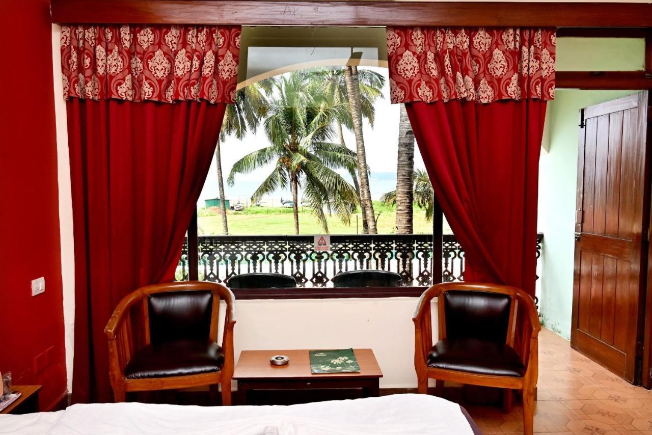 Swimsea Beach Resort, A Beach Property Панаджи Екстериор снимка
